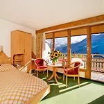 Hotel Jungfraublick 3*