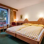 Hotel Jungfraublick 3*