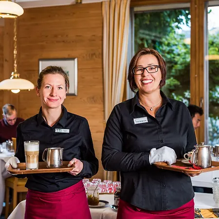 Hotel Jungfraublick 3*