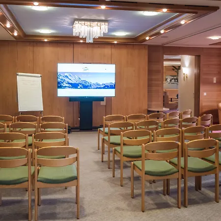 Hotel Jungfraublick 3*