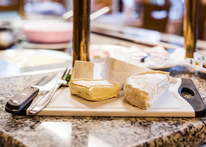 君弗比力克酒店 3*