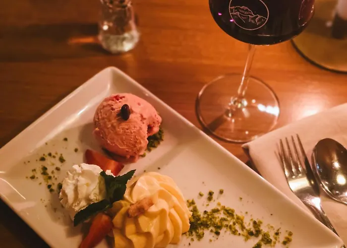 君弗比力克酒店 3*