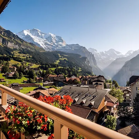 Jungfraublick Szálloda 3*